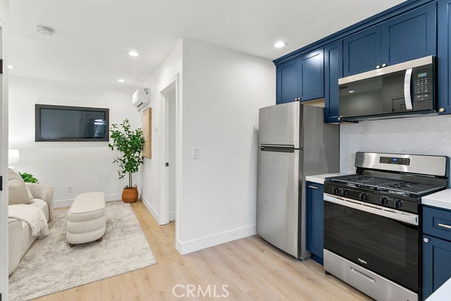 Detail Gallery Image 36 of 45 For 6091 Navajo, Westminster,  CA 92683 - 6 Beds | 5 Baths