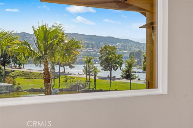 Image 30 of 75 For 22571 Canyon Lake Drive