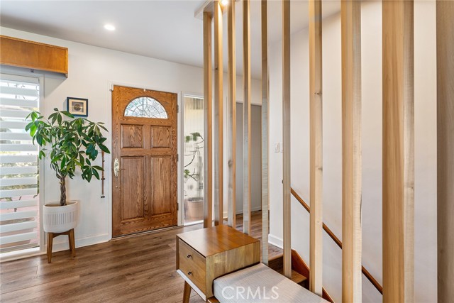 Detail Gallery Image 10 of 62 For 10705 Cranks Rd, Culver City,  CA 90230 - 3 Beds | 2 Baths