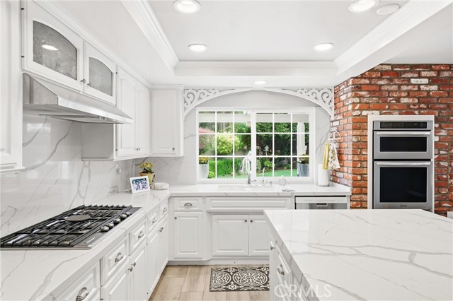 Detail Gallery Image 15 of 45 For 980 S Rutgers Circle, Anaheim Hills,  CA 92807 - 3 Beds | 3 Baths