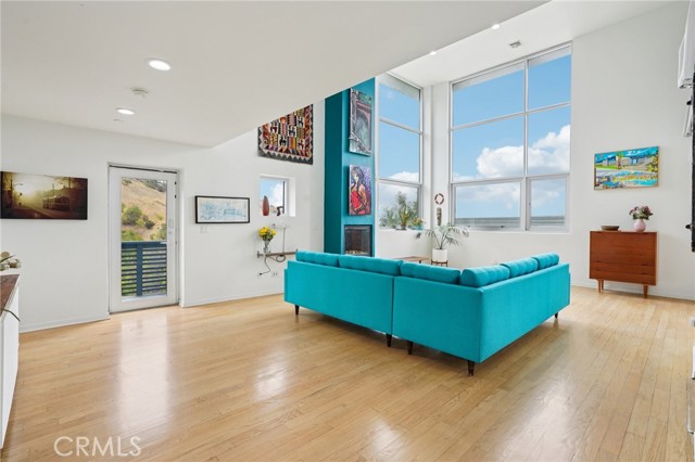 3640 Roseview Avenue, Los Angeles CA: https://media.crmls.org/medias/f6869477-7644-4227-a346-47445a8c4b69.jpg