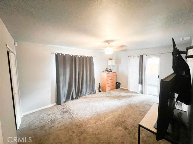 Detail Gallery Image 8 of 12 For 6120 Rogers Ln, San Bernardino,  CA 92404 - 3 Beds | 2 Baths