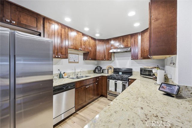 Detail Gallery Image 8 of 29 For 1101 W Macarthur #229,  Santa Ana,  CA 92707 - 1 Beds | 1 Baths