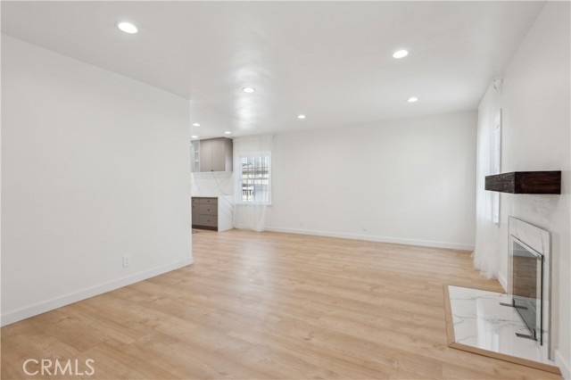703 Avenue D, Redondo Beach, California 90277, 3 Bedrooms Bedrooms, ,1 BathroomBathrooms,Residential,For Sale,Avenue D,TR26093549