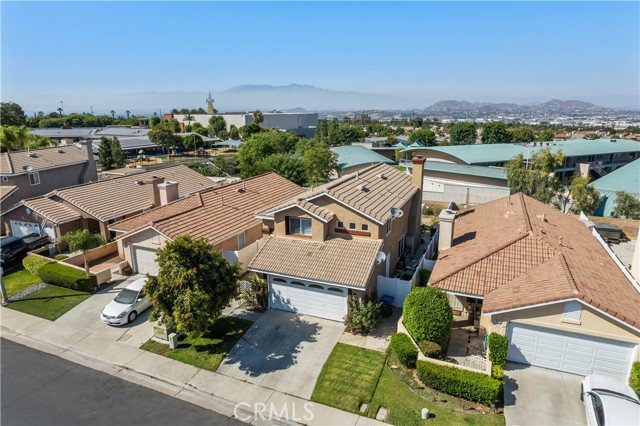 815 Autumn Lane, Corona CA: https://media.crmls.org/medias/f68b0601-77fb-4141-82a1-a4ea550be4b6.jpg