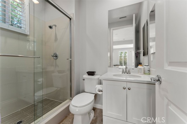 Detail Gallery Image 8 of 36 For 120 Fieldwood, Irvine,  CA 92618 - 4 Beds | 4/1 Baths