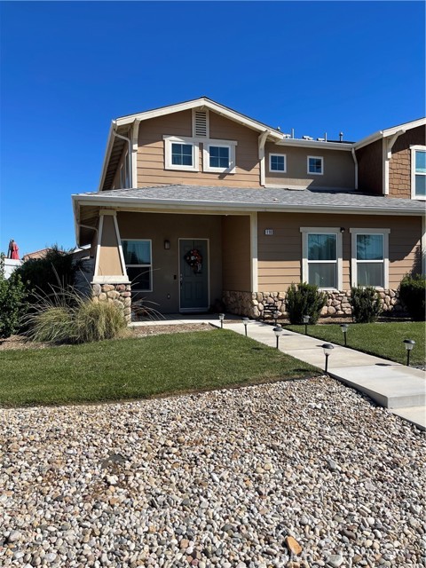 Detail Gallery Image 2 of 15 For 110 Main, Piru,  CA 93040 - 3 Beds | 3 Baths