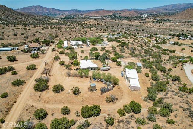 1125 Bulla Vista Road, Acton CA: https://media.crmls.org/medias/f68c7dee-2955-4b3d-94d0-65dbeb9785f9.jpg