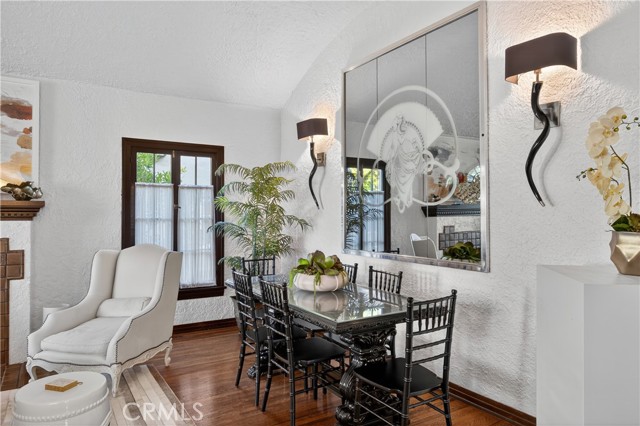 Detail Gallery Image 14 of 54 For 115 Annandale Rd, Pasadena,  CA 91105 - 4 Beds | 3 Baths