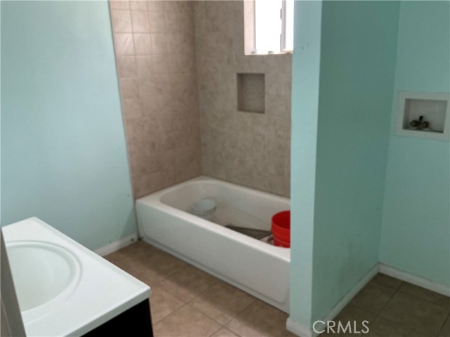 Detail Gallery Image 14 of 25 For 1947 Delta, Los Angeles,  CA 90026 - 1 Beds | 1 Baths