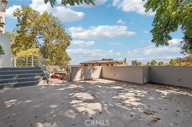 Detail Gallery Image 17 of 75 For 13424 Contour Dr, Sherman Oaks,  CA 91423 - 3 Beds | 4 Baths
