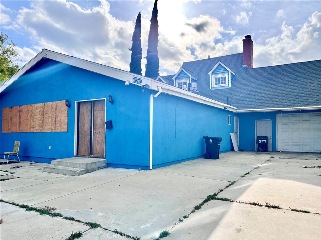 6855 Hinds Avenue, North Hollywood, CA 91605