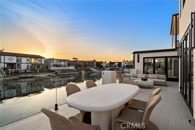 Detail Gallery Image 28 of 57 For 16471 Barnstable, Huntington Beach,  CA 92649 - 5 Beds | 5/1 Baths