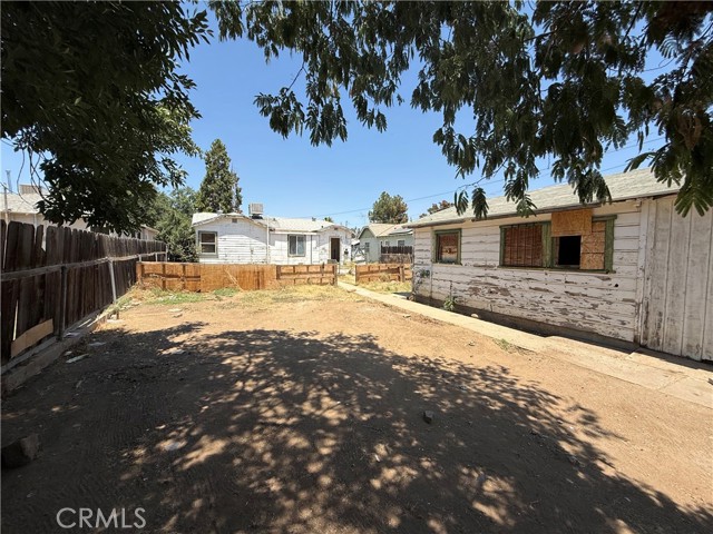 Detail Gallery Image 22 of 24 For 419 Linda Vista Dr, Bakersfield,  CA 93308 - 2 Beds | 1 Baths
