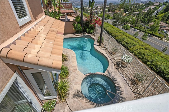 51 Corte Madera, Lake Elsinore CA: https://media.crmls.org/medias/f68f2968-4b72-4ce1-bcf7-3b76e5d92677.jpg