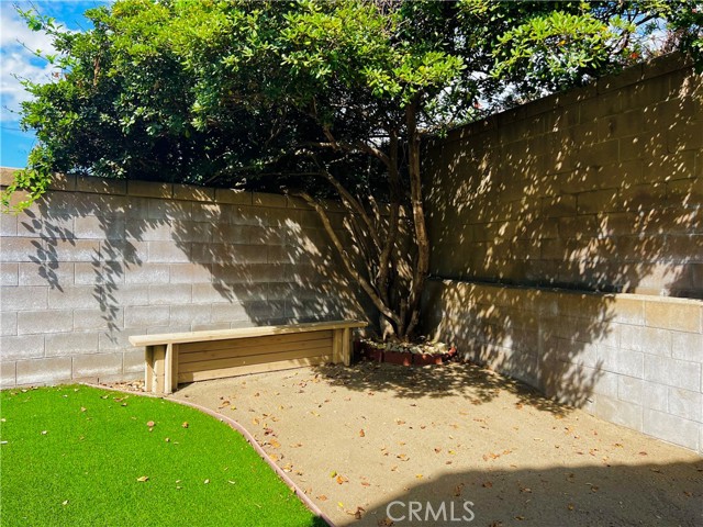 Detail Gallery Image 4 of 23 For 7146 Windemere Pl, Rancho Cucamonga,  CA 91701 - 3 Beds | 2/1 Baths