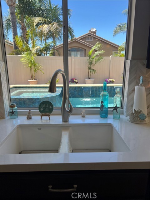 14 Chapital, San Clemente CA: https://media.crmls.org/medias/f690d1c5-9008-4a9e-8883-314e7209e2f5.jpg