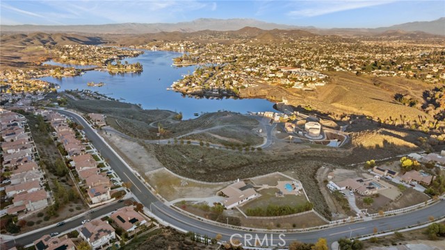 101 Via De La Valle, Lake Elsinore CA: https://media.crmls.org/medias/f6912633-bfbc-4fc8-8817-0858ee1bcd00.jpg