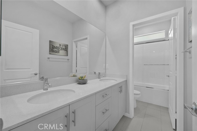 2621 E Clara Lane, Ontario CA: https://media.crmls.org/medias/f691f602-2427-43fc-b87f-8ee627fc1a68.jpg