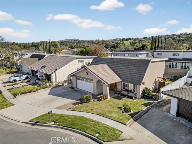 Detail Gallery Image 6 of 54 For 6116 E Paseo Rio Azul, Anaheim,  CA 92807 - 3 Beds | 2/1 Baths