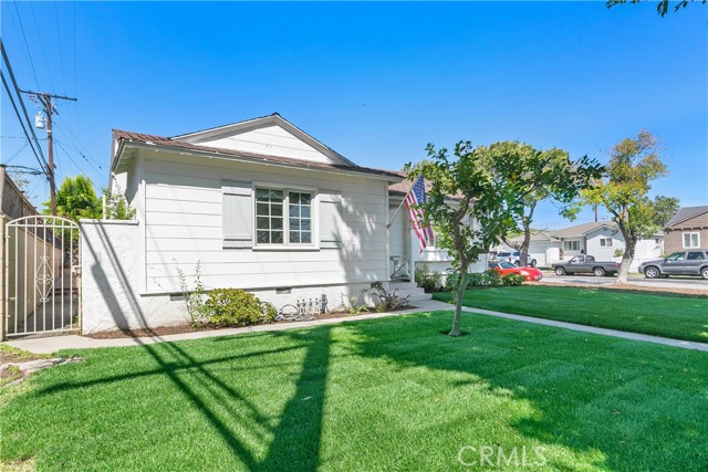 Image 3 for 3569 Lees Ave, Long Beach, CA 90808