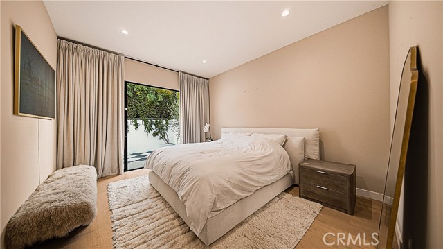 Detail Gallery Image 17 of 45 For 8840 Ashcroft Ave, West Hollywood,  CA 90048 - 3 Beds | 4 Baths