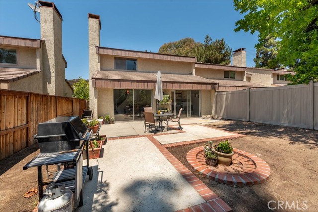 Detail Gallery Image 25 of 30 For 1546 Holly Ct, Thousand Oaks,  CA 91360 - 3 Beds | 2/1 Baths