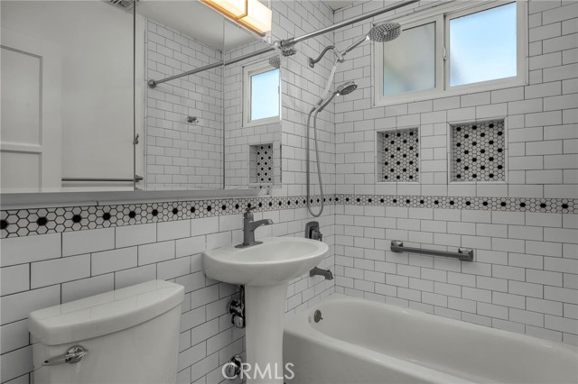 4 Bed Home for Sale in Encino, California