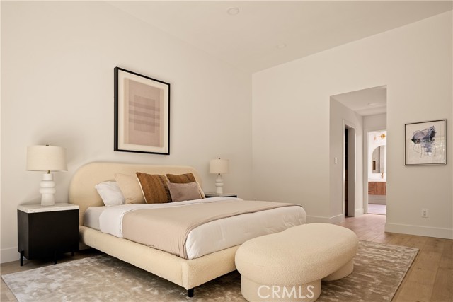 Detail Gallery Image 24 of 44 For 3219 Laurel Canyon Bld, Studio City,  CA 91604 - 4 Beds | 2/1 Baths