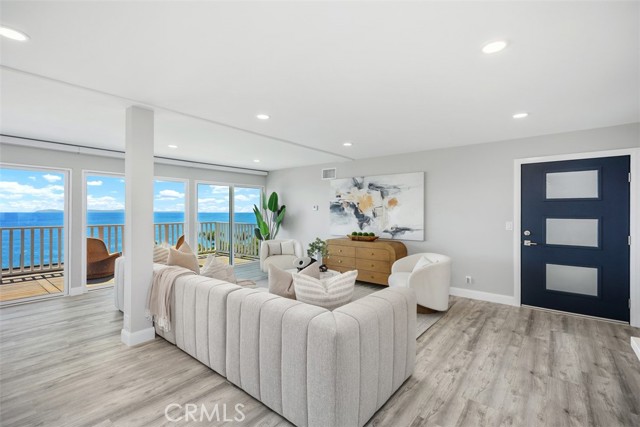 32091 Virginia Way, Laguna Beach CA: https://media.crmls.org/medias/f693e4f5-5c3f-4f51-9996-b315a3d4dca8.jpg