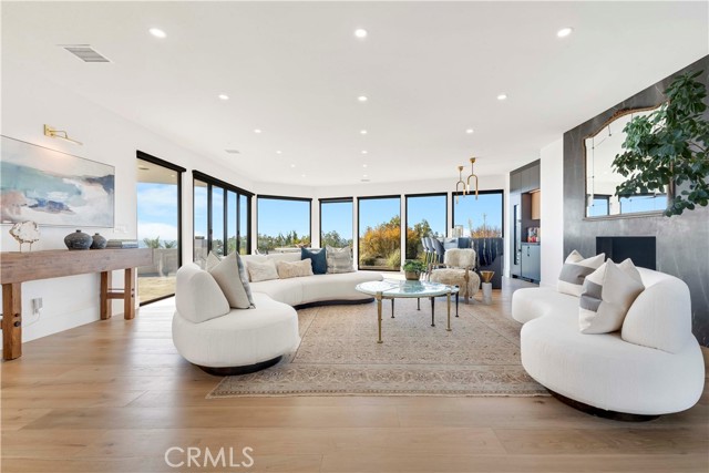 Detail Gallery Image 11 of 75 For 2720 Pebble, Corona Del Mar,  CA 92625 - 5 Beds | 4/1 Baths