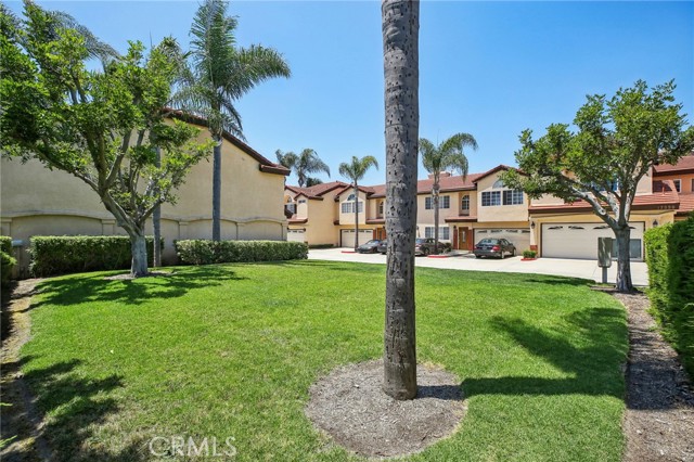 Detail Gallery Image 34 of 34 For 17556 Van Buren Ln, Huntington Beach,  CA 92647 - 2 Beds | 2/1 Baths