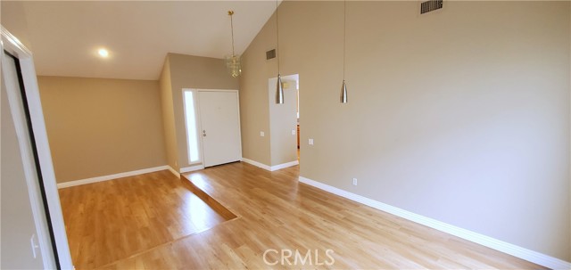 Detail Gallery Image 5 of 19 For 10 Woodsorrel, Irvine,  CA 92604 - 3 Beds | 2 Baths