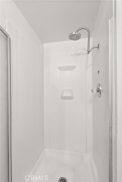 14432 Elmhurst Cir, Huntington Beach CA: https://media.crmls.org/medias/f695a295-b1e3-40e7-9ec0-076344b139ec.jpg