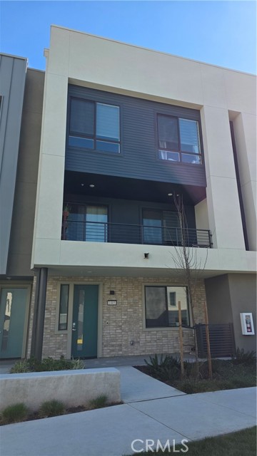 Front Image Thumbnail for CROC26051293