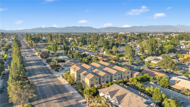 Detail Gallery Image 1 of 1 For 16858 Balboa Ln, Lake Balboa,  CA 91406 - 4 Beds | 3 Baths