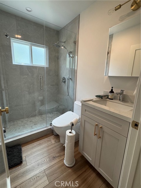 8006 Bleriot Avenue, Los Angeles CA: https://media.crmls.org/medias/f69662a9-f6e8-4e5c-84b7-bf0b0d2ba445.jpg