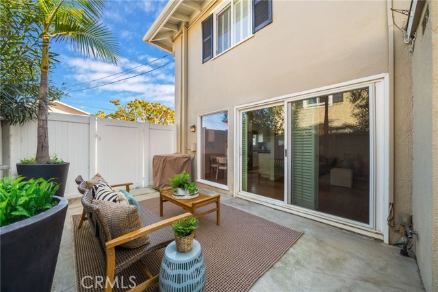 Detail Gallery Image 10 of 26 For 1741 Tustin Ave 5c,  Costa Mesa,  CA 92627 - 3 Beds | 2 Baths