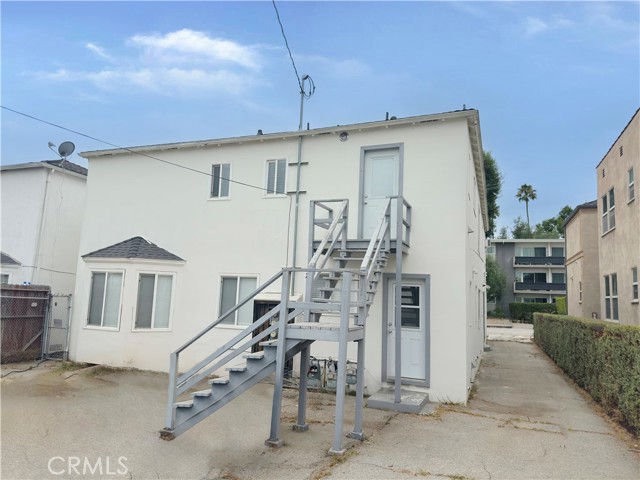 1208 S Cochran Avenue, Los Angeles CA: https://media.crmls.org/medias/f697c6f3-9f34-4935-99b2-28f0815c9137.jpg