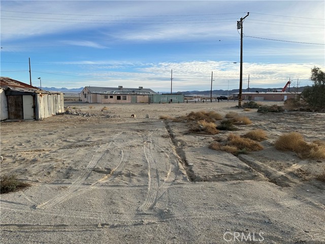 Detail Gallery Image 6 of 7 For 13047 Alameda St, Trona,  CA 93562 - – Beds | – Baths