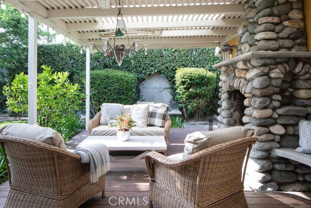 Detail Gallery Image 13 of 15 For 433 S College, Claremont,  CA 91711 - 3 Beds | 1 Baths