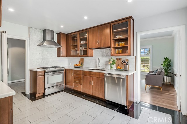 Detail Gallery Image 5 of 26 For 1732 Palos Verdes Dr, Palos Verdes Estates,  CA 90274 - 3 Beds | 2 Baths