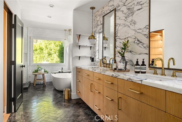 Detail Gallery Image 30 of 50 For 5115 Los Feliz Bld, Los Angeles,  CA 90027 - 4 Beds | 4/1 Baths