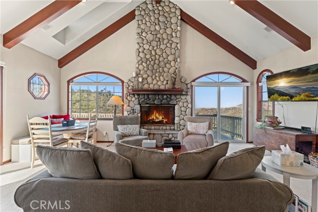 Detail Gallery Image 18 of 58 For 1230 Brentwood Dr, Lake Arrowhead,  CA 92352 - 3 Beds | 2/1 Baths