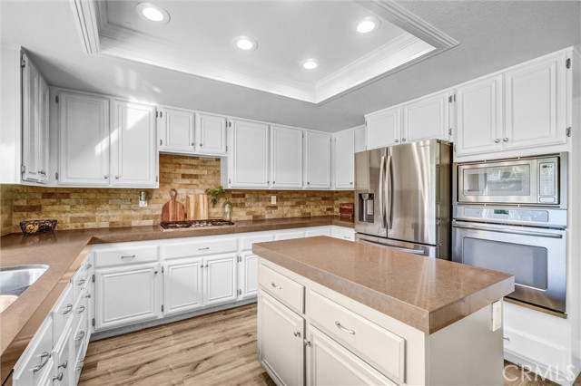 Detail Gallery Image 17 of 47 For 6305 Saint Francis Ct, Yorba Linda,  CA 92886 - 4 Beds | 3 Baths