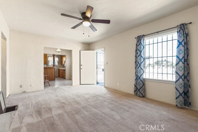 Detail Gallery Image 4 of 30 For 8942 Ilex Ave, Sun Valley,  CA 91352 - 2 Beds | 1 Baths
