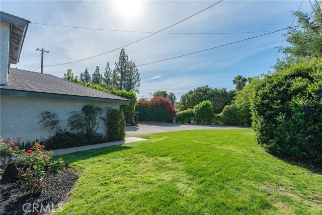 Detail Gallery Image 35 of 42 For 22963 Collins St, Woodland Hills,  CA 91367 - 5 Beds | 3 Baths