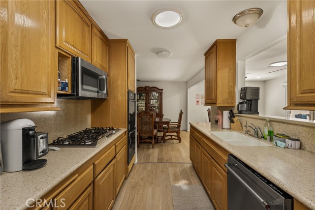 Detail Gallery Image 20 of 41 For 1011 E Chestnut, Orange,  CA 92867 - 5 Beds | 3 Baths