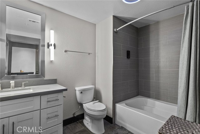 Detail Gallery Image 18 of 41 For 24545 Town Center Dr #5109,  Valencia,  CA 91355 - 1 Beds | 1 Baths
