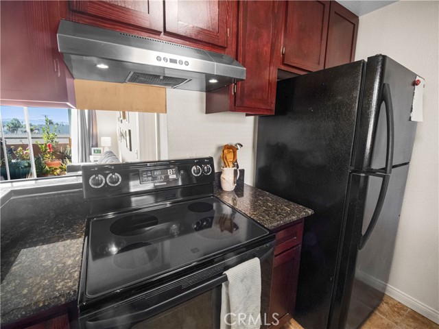 Detail Gallery Image 11 of 39 For 2507 E 15th #304,  Long Beach,  CA 90804 - 2 Beds | 2 Baths